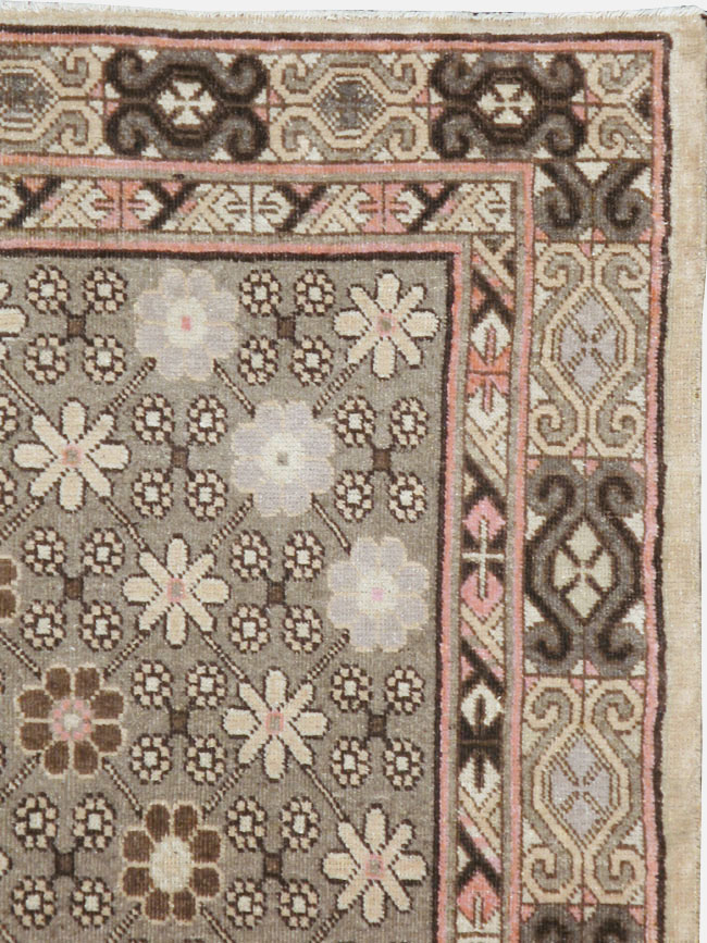 Vintage East Turkestan Khotan Rug, No.13885 - Staging