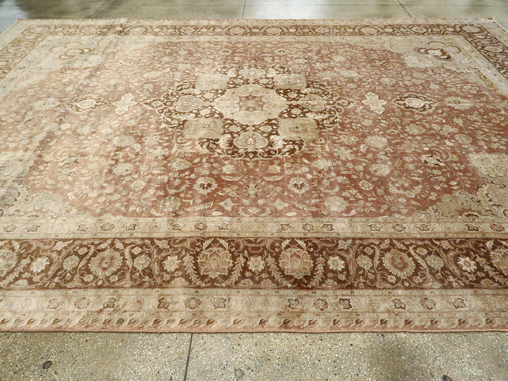 Vintage Persian Tabirz Carpet, No.13901 - Staging