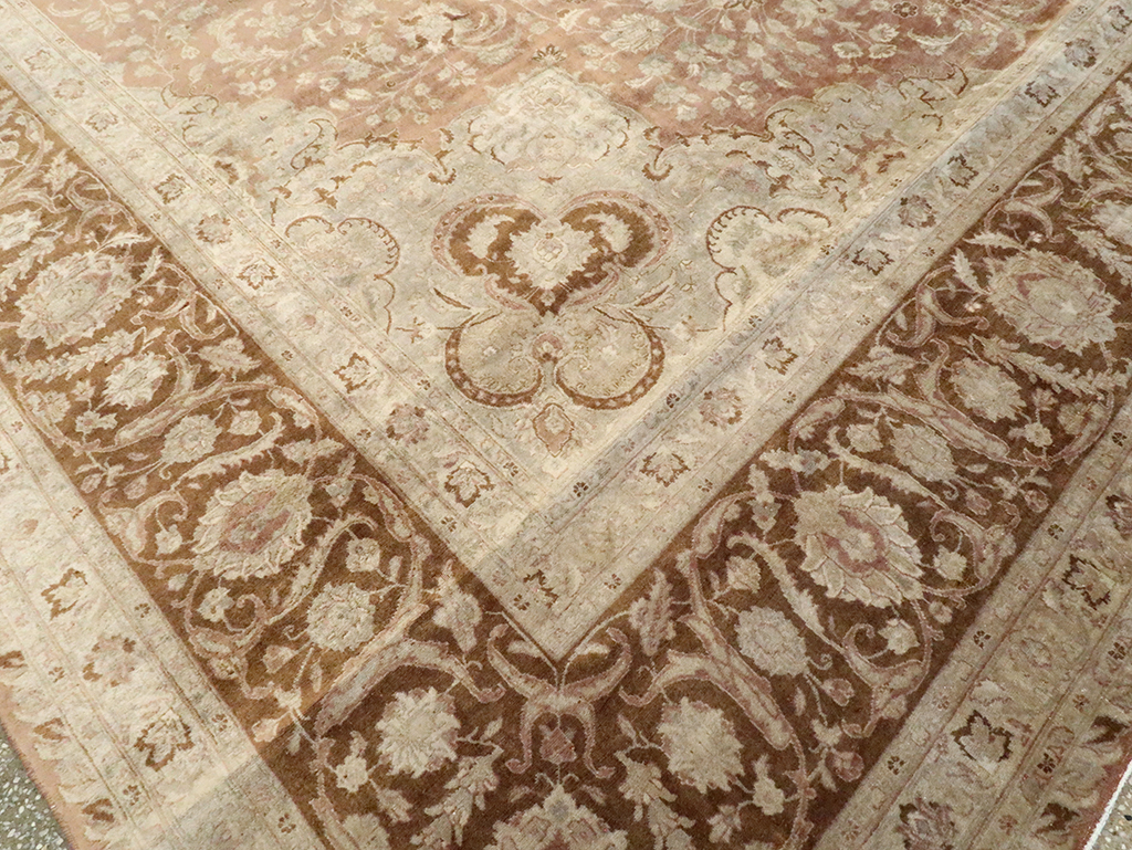 Vintage Persian Tabirz Carpet, No.13901 - Staging