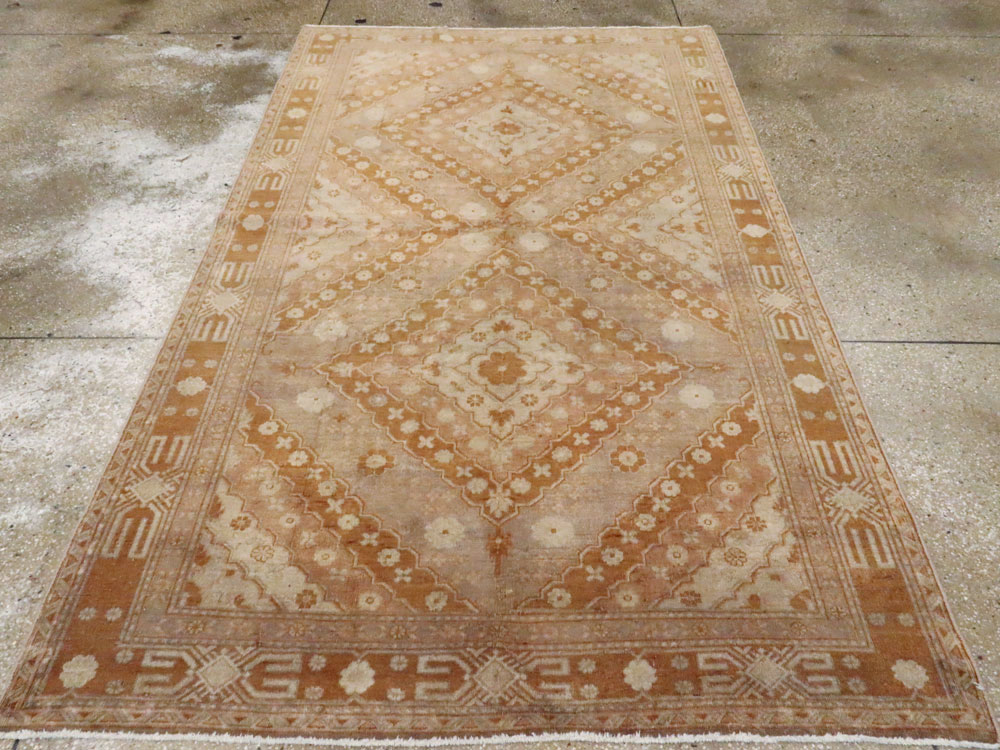 Antique East Turkestan Khotan Carpet, No.13967 - Staging