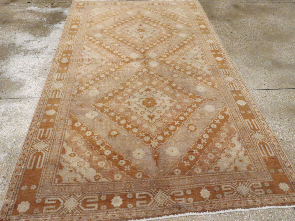 Antique East Turkestan Khotan Carpet, No.13967 - Staging