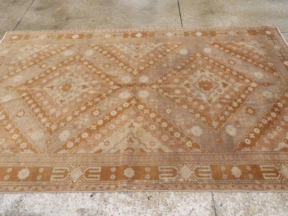 Antique East Turkestan Khotan Carpet, No.13967 - Staging