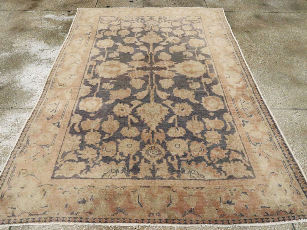 Antique Indian Agra Carpet, No.13970 - Staging