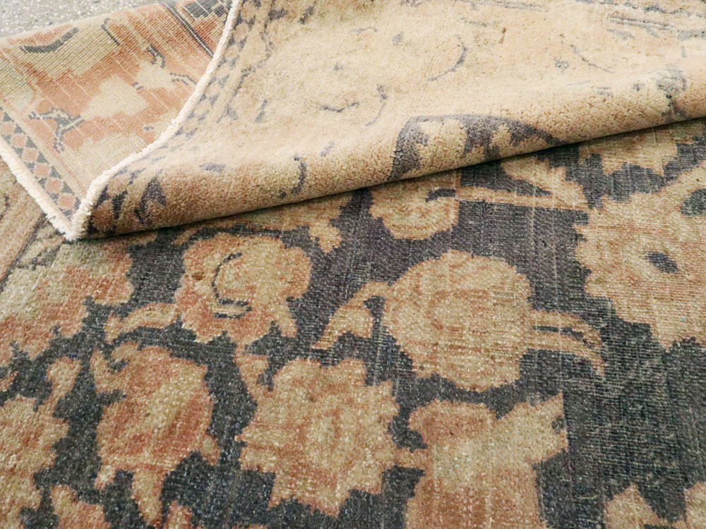 Antique Indian Agra Carpet, No.13970 - Staging