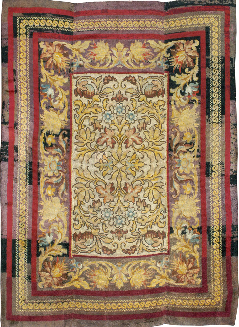 Vintage Irish Donegal Accent Carpet, No.13979 - Staging