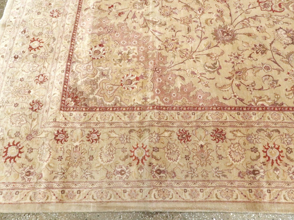 Vintage Persian Tabriz Carpet, No.13991 - Staging