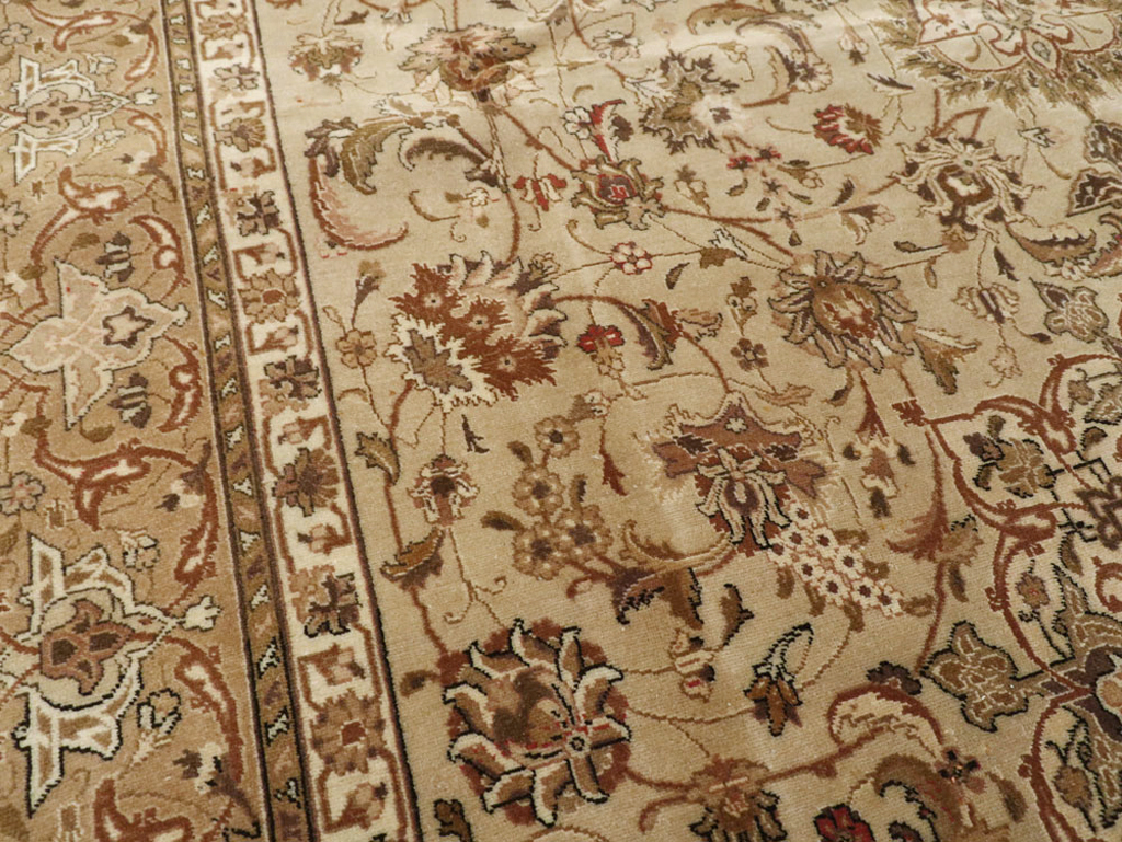 Vintage Persian Tabriz Carpet, No.13995 - Staging