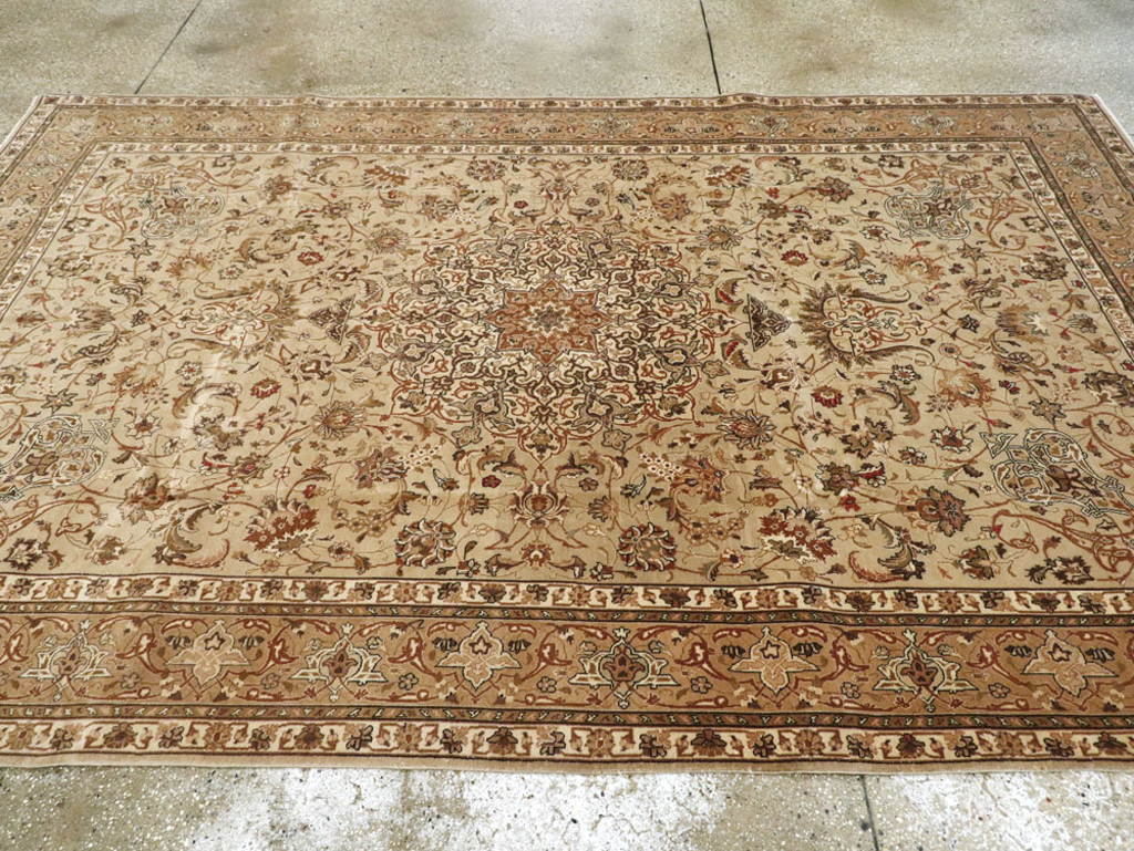 Vintage Persian Tabriz Carpet, No.13995 - Staging