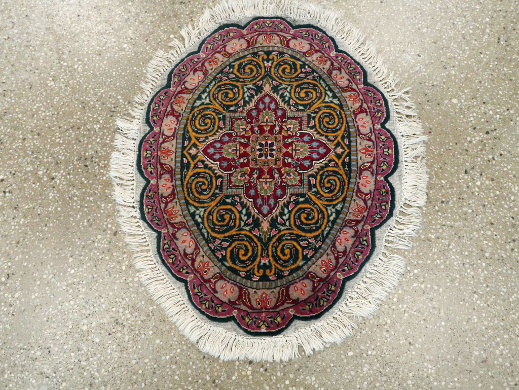 Vintage Persian Tabriz Oval Carpet (Pair: 2 of 2), No.14006 - Staging