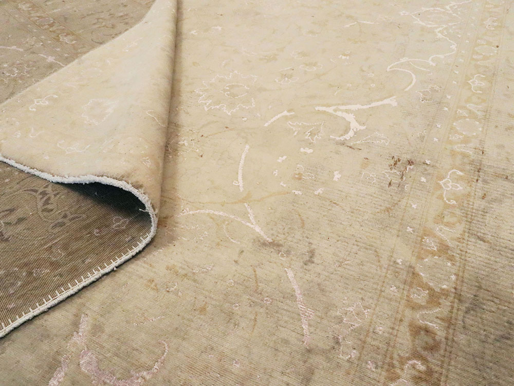 Vintage Persian Tabriz Carpet, No.14007 - Staging