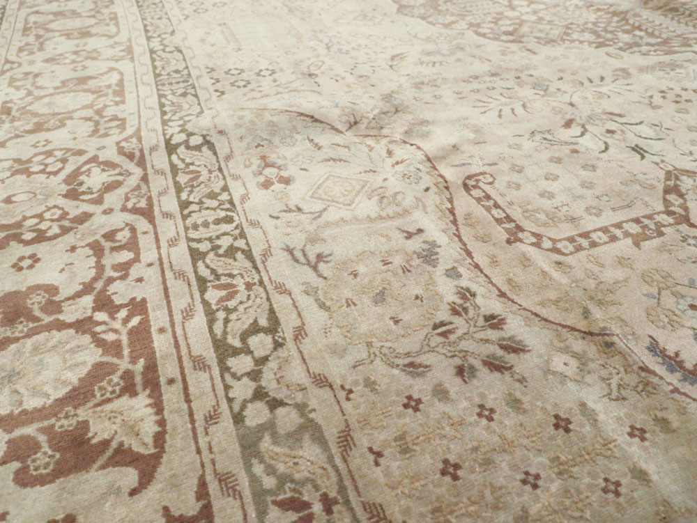Vintage Persian Tabriz Carpet, No.14056 - Staging