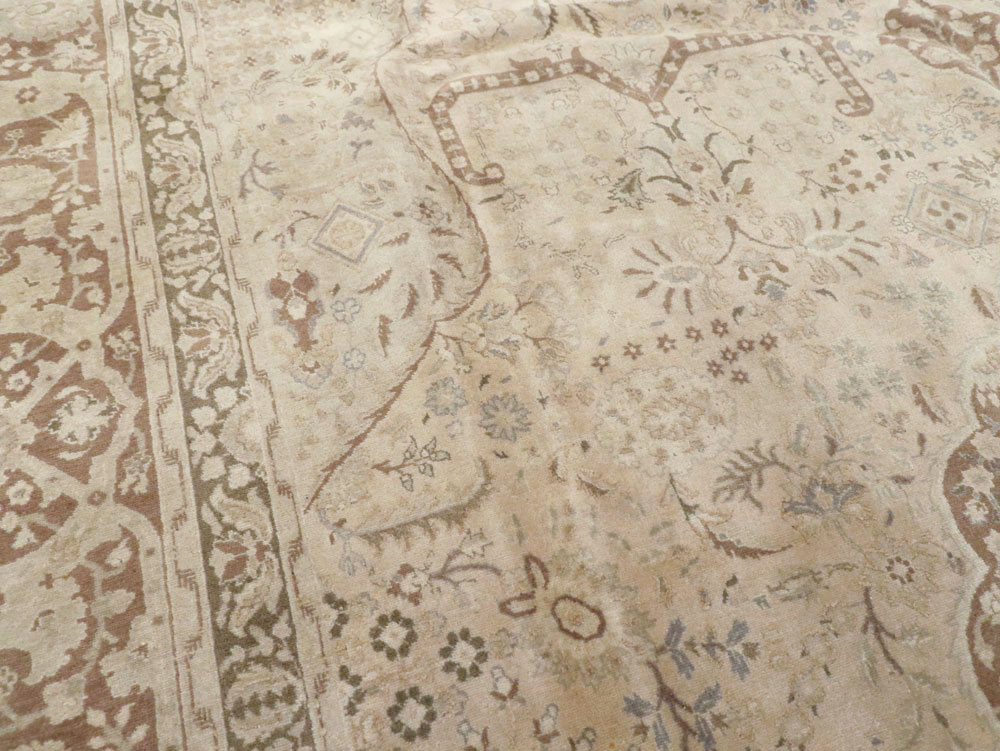 Vintage Persian Tabriz Carpet, No.14056 - Staging