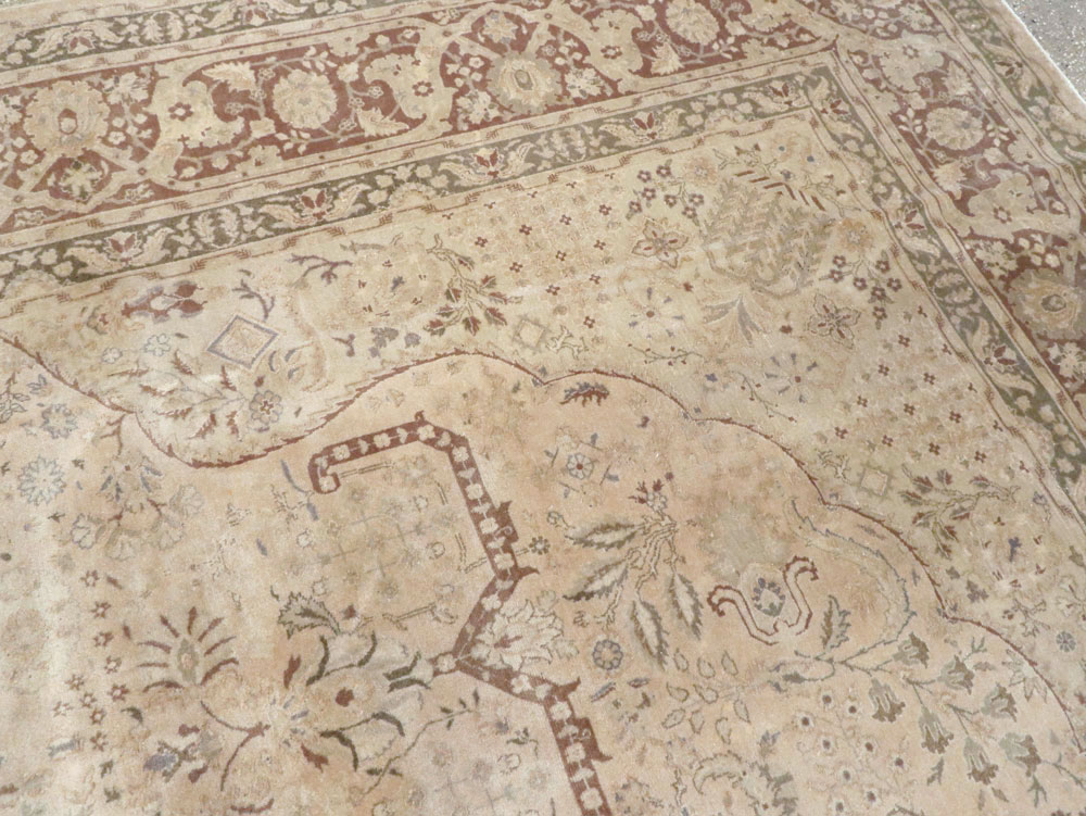 Vintage Persian Tabriz Carpet, No.14056 - Staging