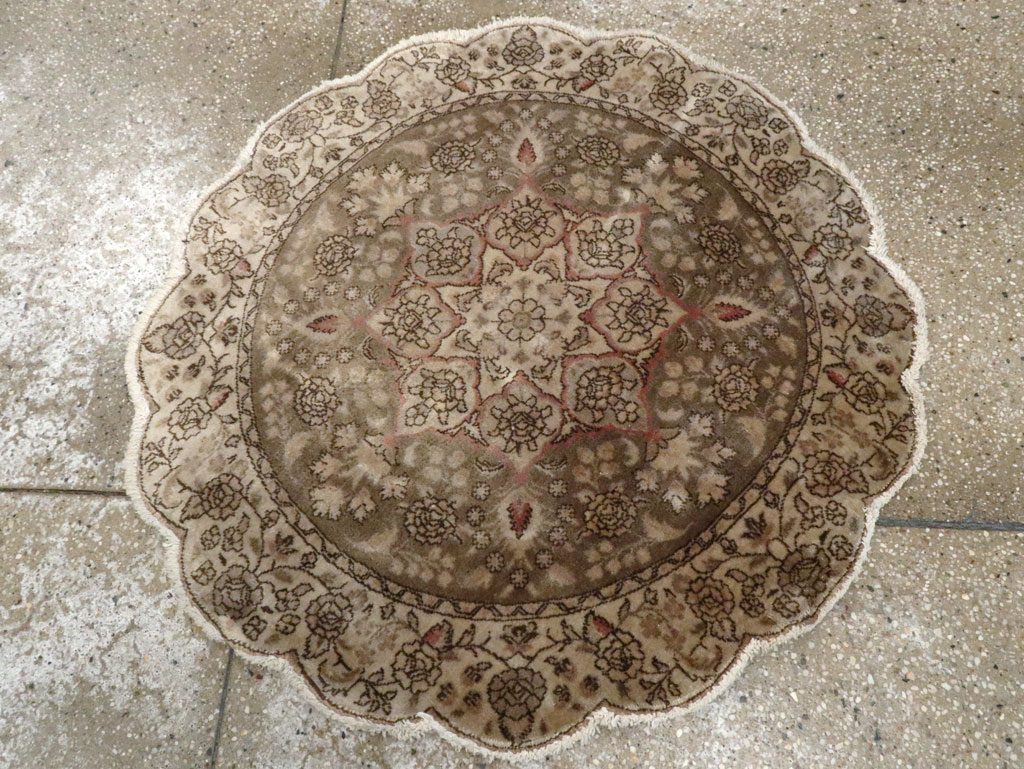 Vintage Persian Tabriz Round Carpet, No.14057 - Staging