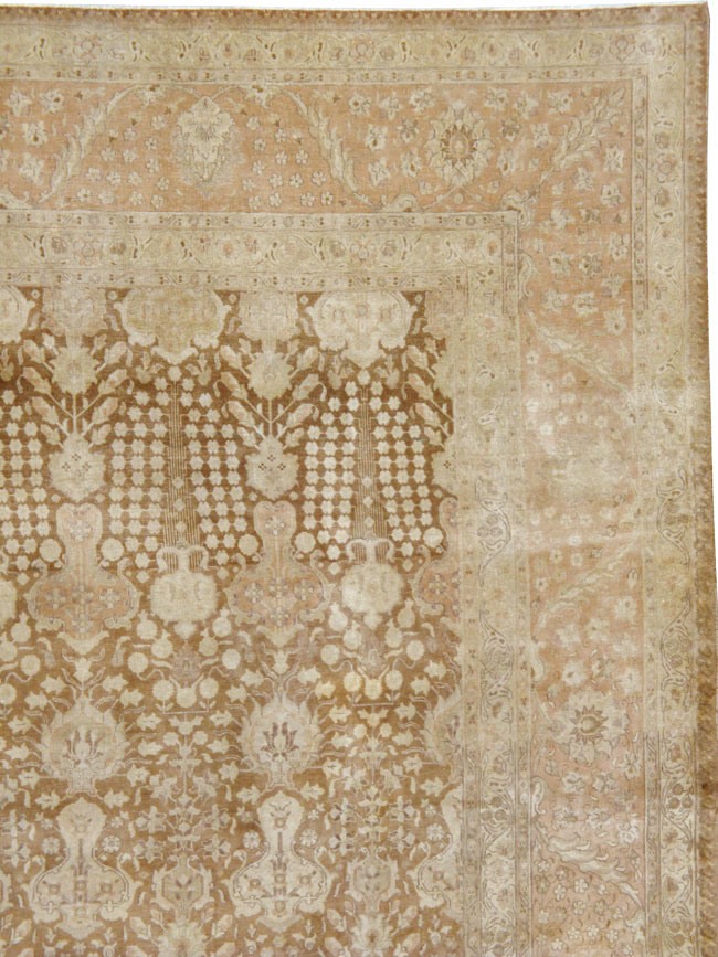 Vintage Persian Tabriz Carpet, No.14060 - Staging