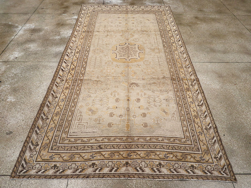 Antique East Turkestan Khotan Carpet, No.14075 - Staging