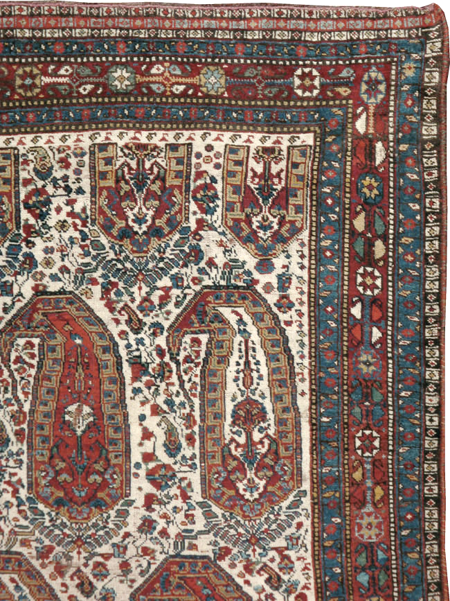 Antique Persian Shiraz Carpet, No.14137 - Staging