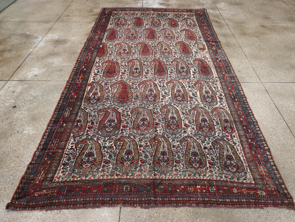 Antique Persian Shiraz Carpet, No.14137 - Staging