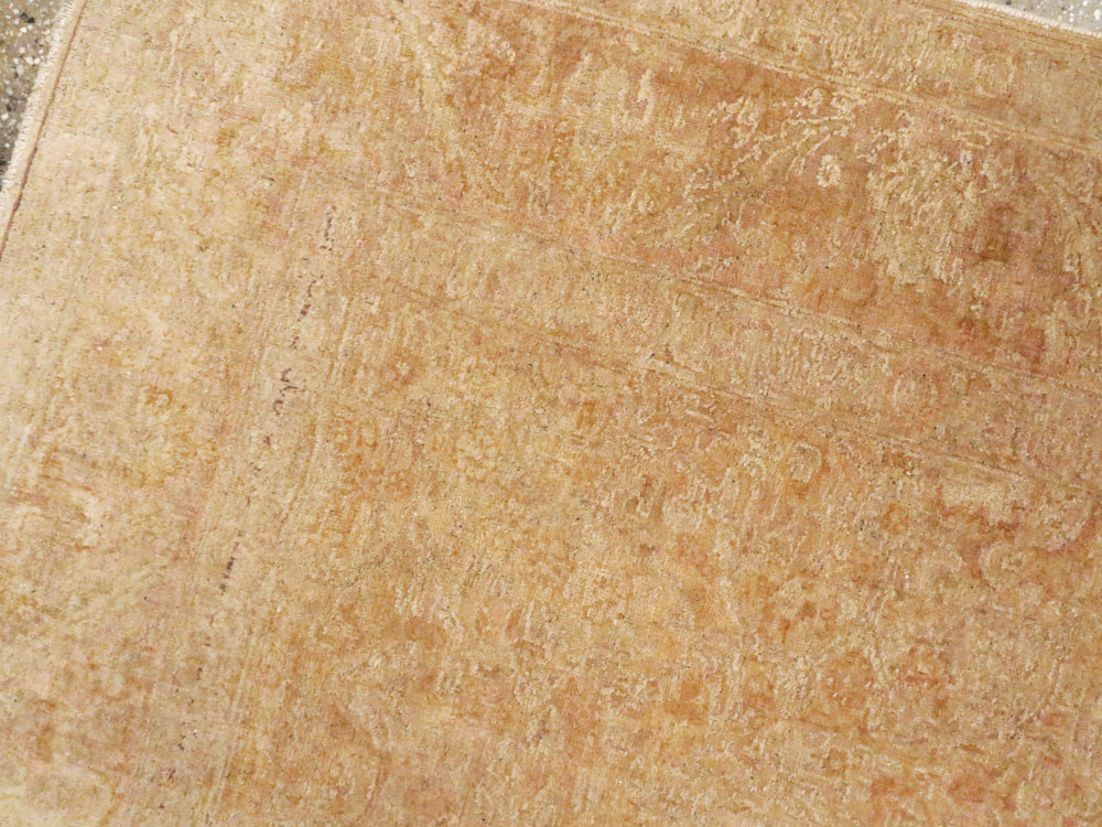 Vintage Persian Tabriz Rug, No.14141 - Staging