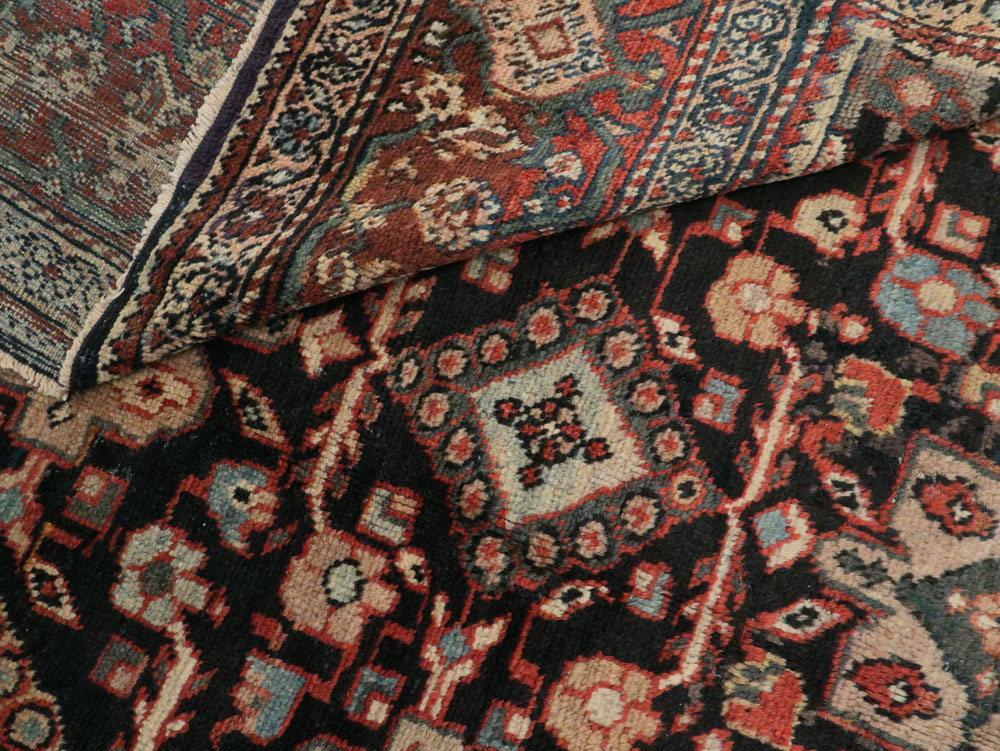 Antique Persian Mahal Carpet, No.14147 - Staging