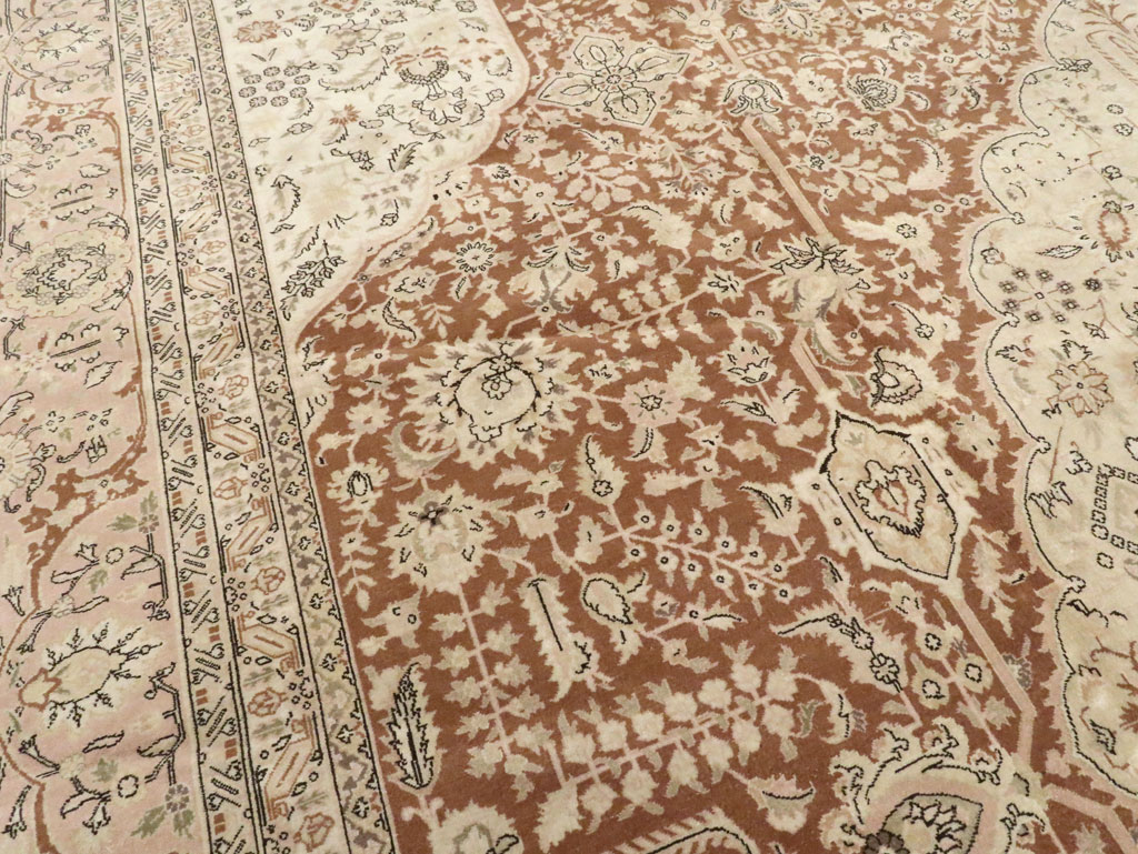 Vintage Persian Tabriz Carpet, No.14173 - Staging