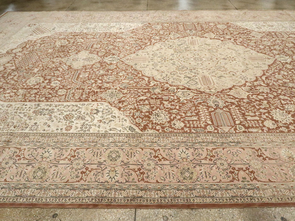 Vintage Persian Tabriz Carpet, No.14173 - Staging