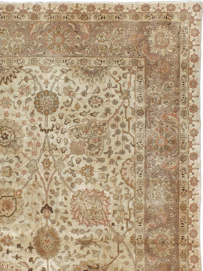 Vintage Persian Tabriz Carpet, No.14183 - Staging