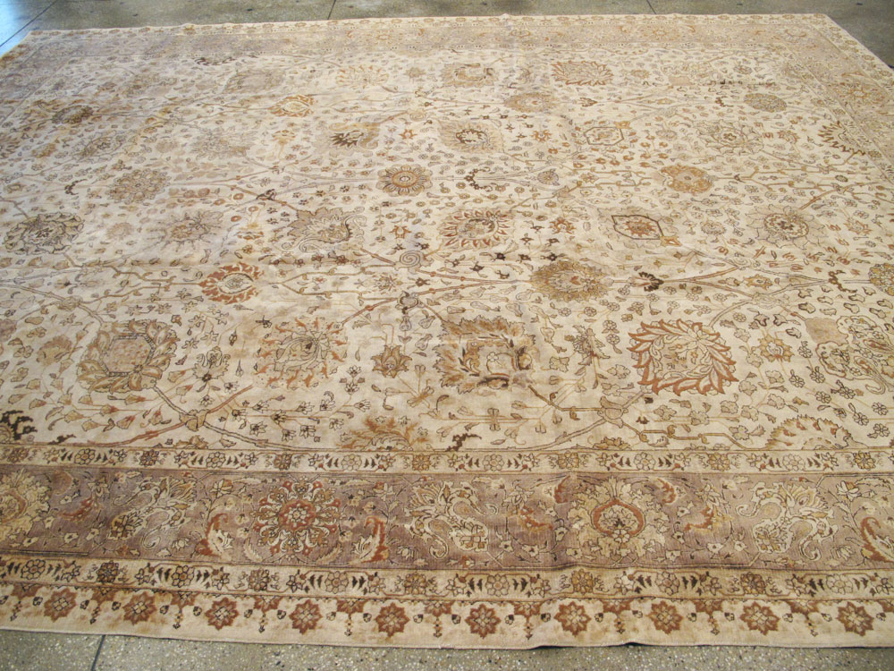 Vintage Persian Tabriz Carpet, No.14183 - Staging