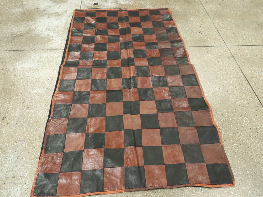 Vintage Italian Leather Art Deco Rug, No.14184 - Staging