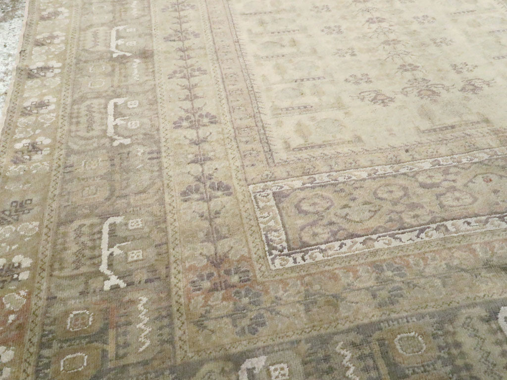 Antique Turkish Sivas Rug, No.14234 - Staging