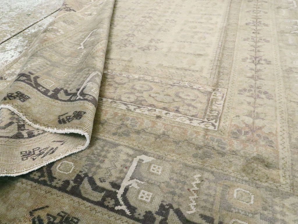 Antique Turkish Sivas Rug, No.14234 - Staging