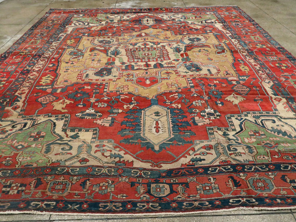 Antique Persian Heriz Carpet, No.14272 - Staging
