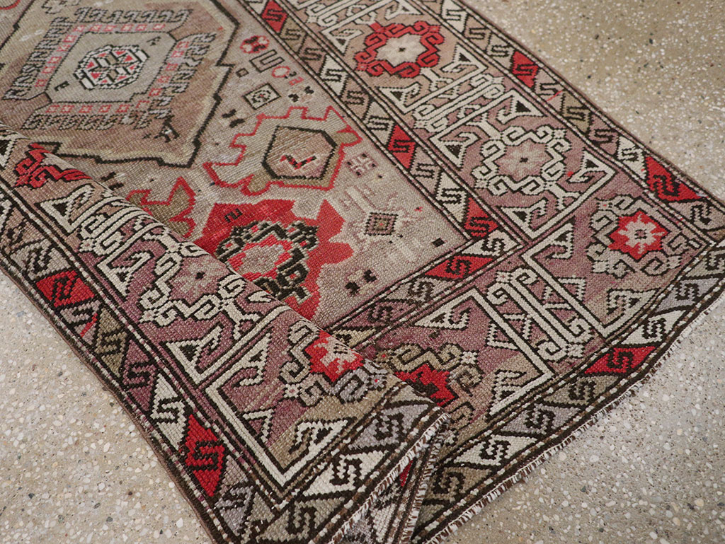 Antique  Caucasian Kazak Rug, No.14297 - Staging