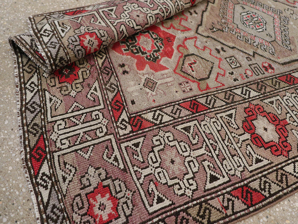 Antique  Caucasian Kazak Rug, No.14297 - Staging