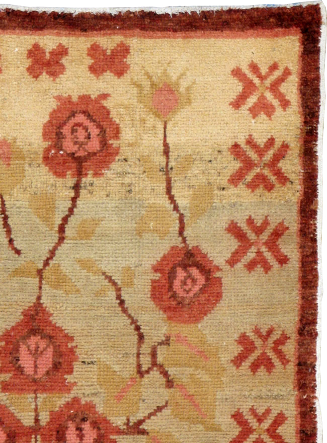 Vintage Turkish Anatolian Throw Rug, No.14326 - Staging