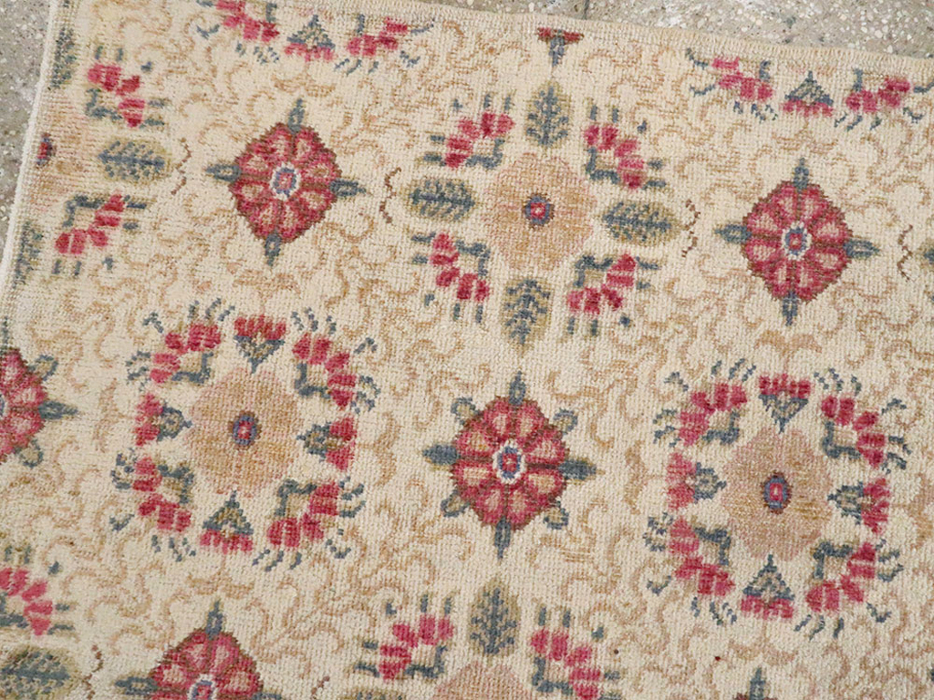 Vintage Anatolian Rug, No.14333 - Staging