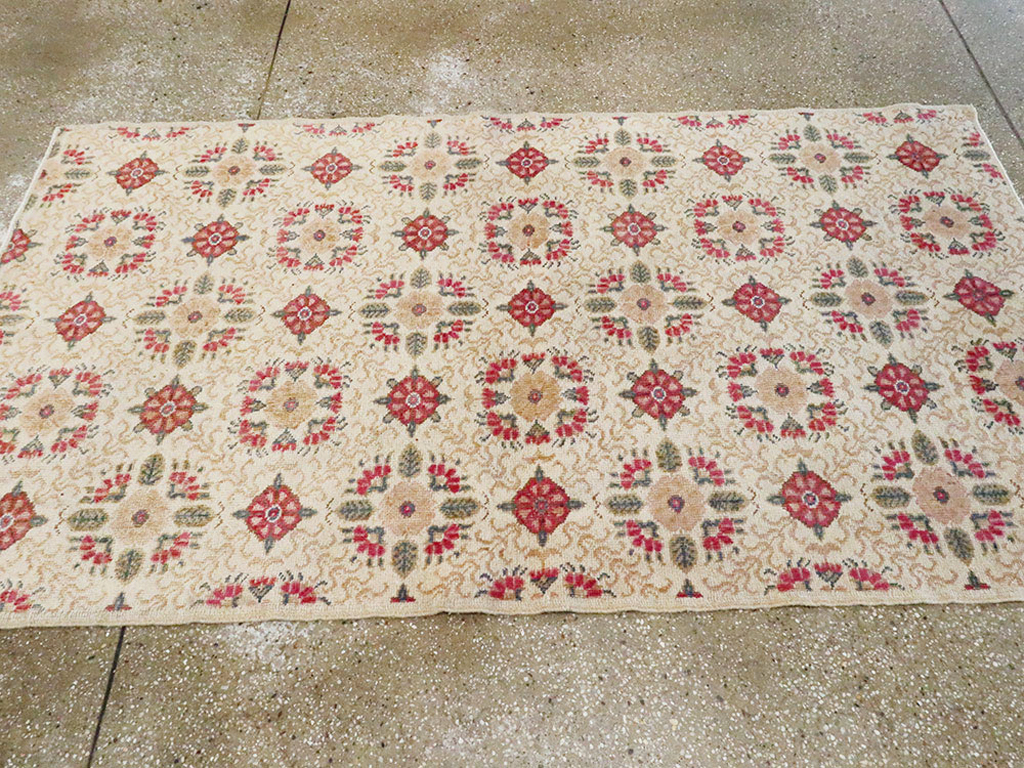 Vintage Anatolian Rug, No.14333 - Staging
