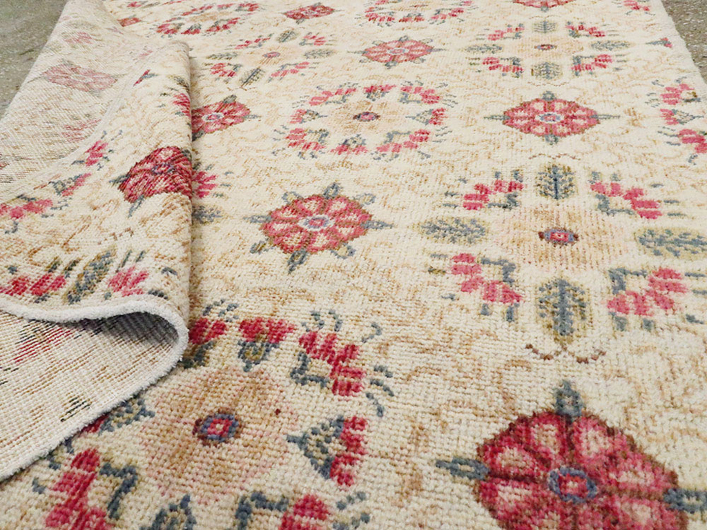 Vintage Anatolian Rug, No.14333 - Staging