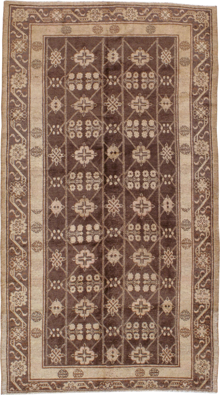 Antique East Turkestan Khotan Carpet, No.14345 - Staging