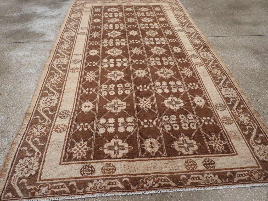 Antique East Turkestan Khotan Carpet, No.14345 - Staging