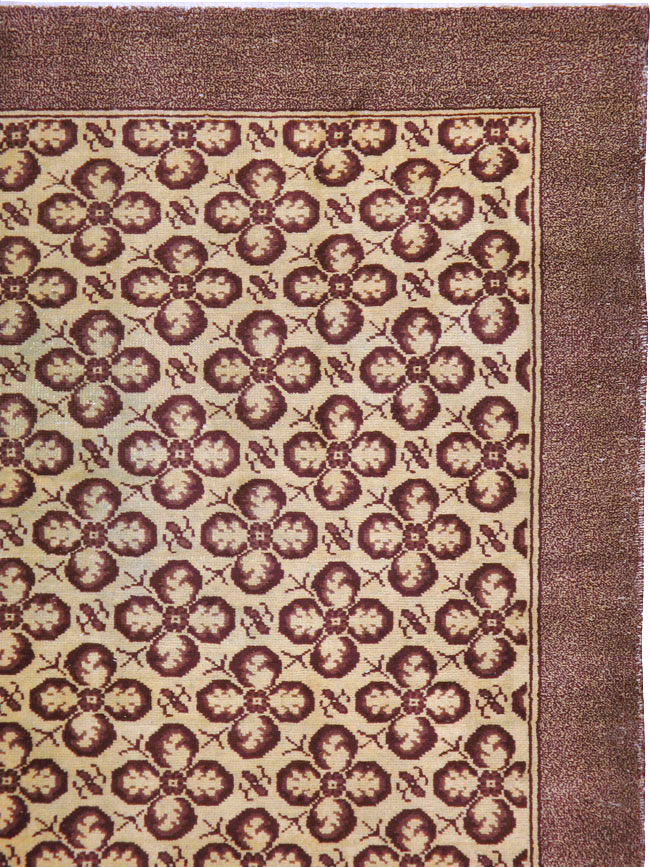 Vintage Turkish Anatolian Carpet, No.14360 - Staging