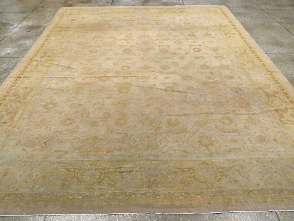 Vintage Indian Amritsar Carpet, No.14380 - Staging