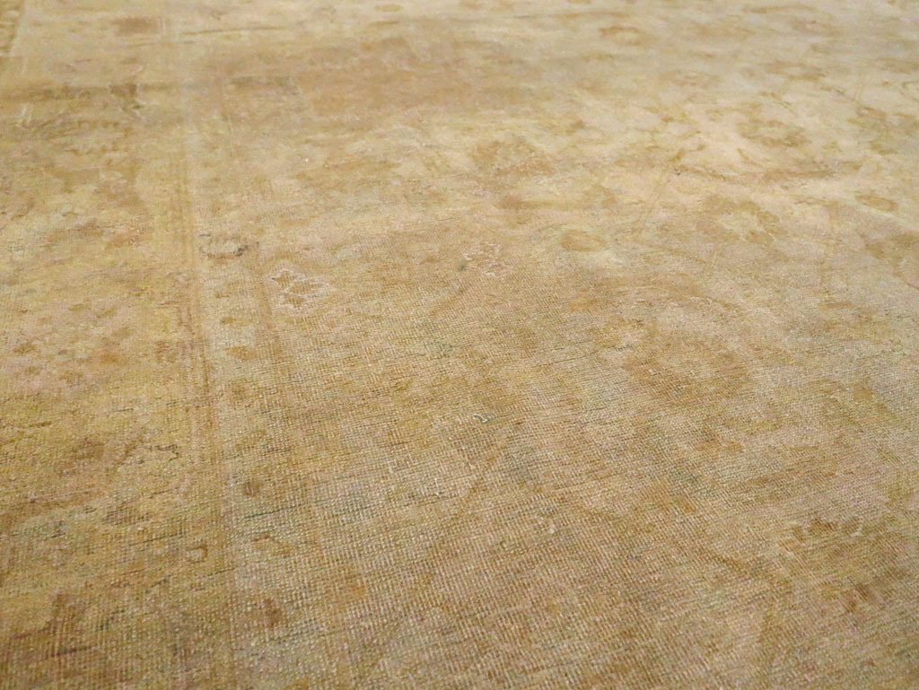 Vintage Indian Amritsar Carpet, No.14380 - Staging