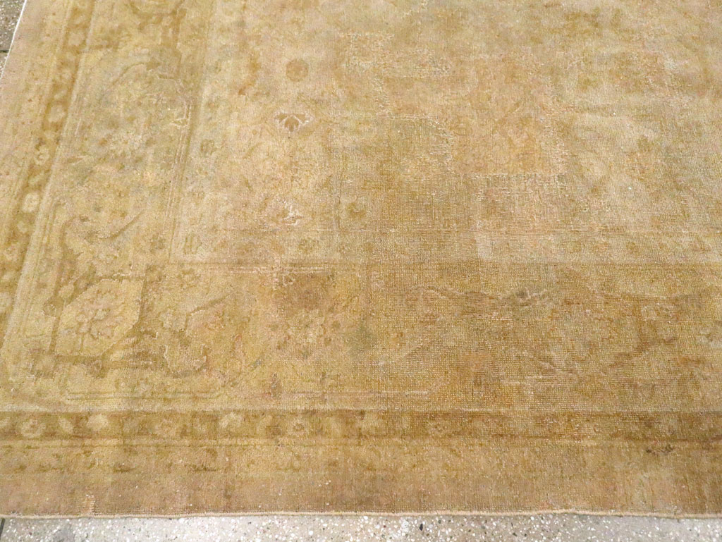 Vintage Indian Amritsar Carpet, No.14380 - Staging