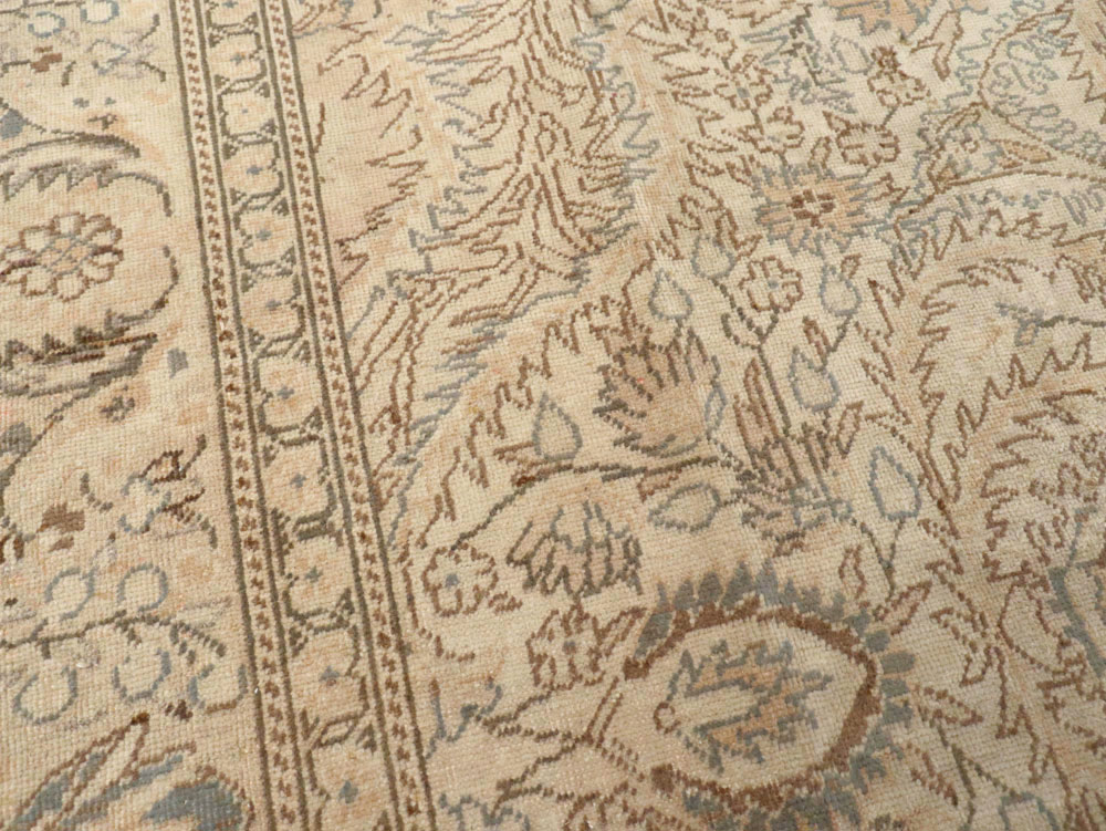 Vintage Turkish Sivas Carpet, No.14404 - Staging