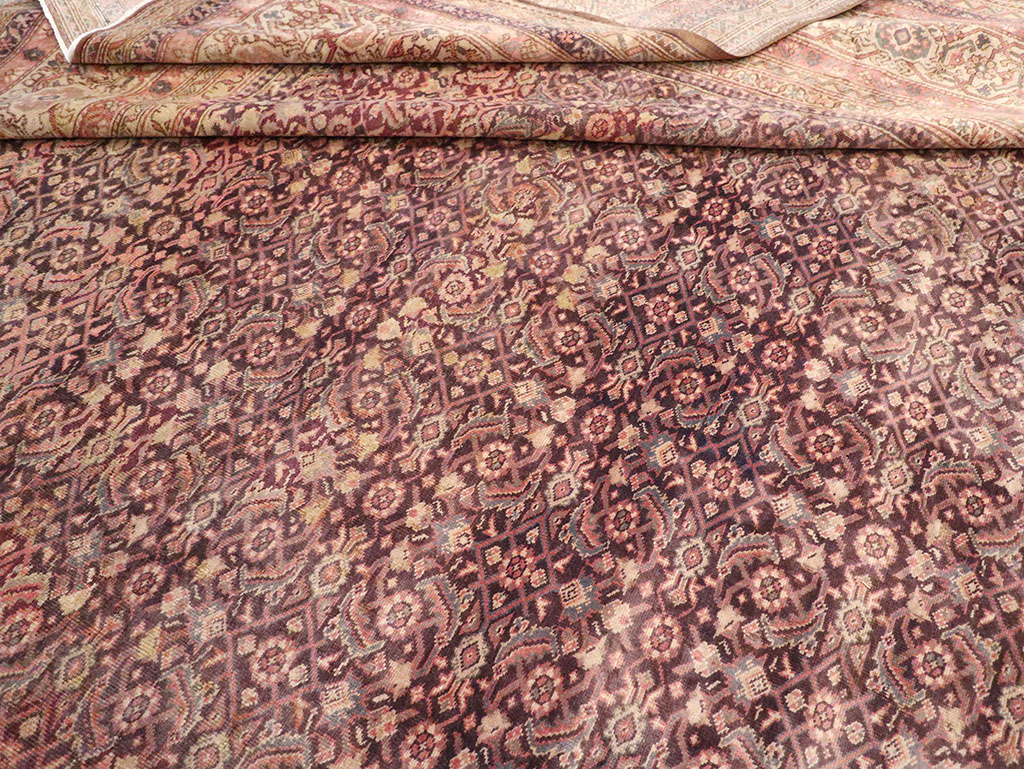 Vintage Indian Lahore Carpet, No.14426 - Staging
