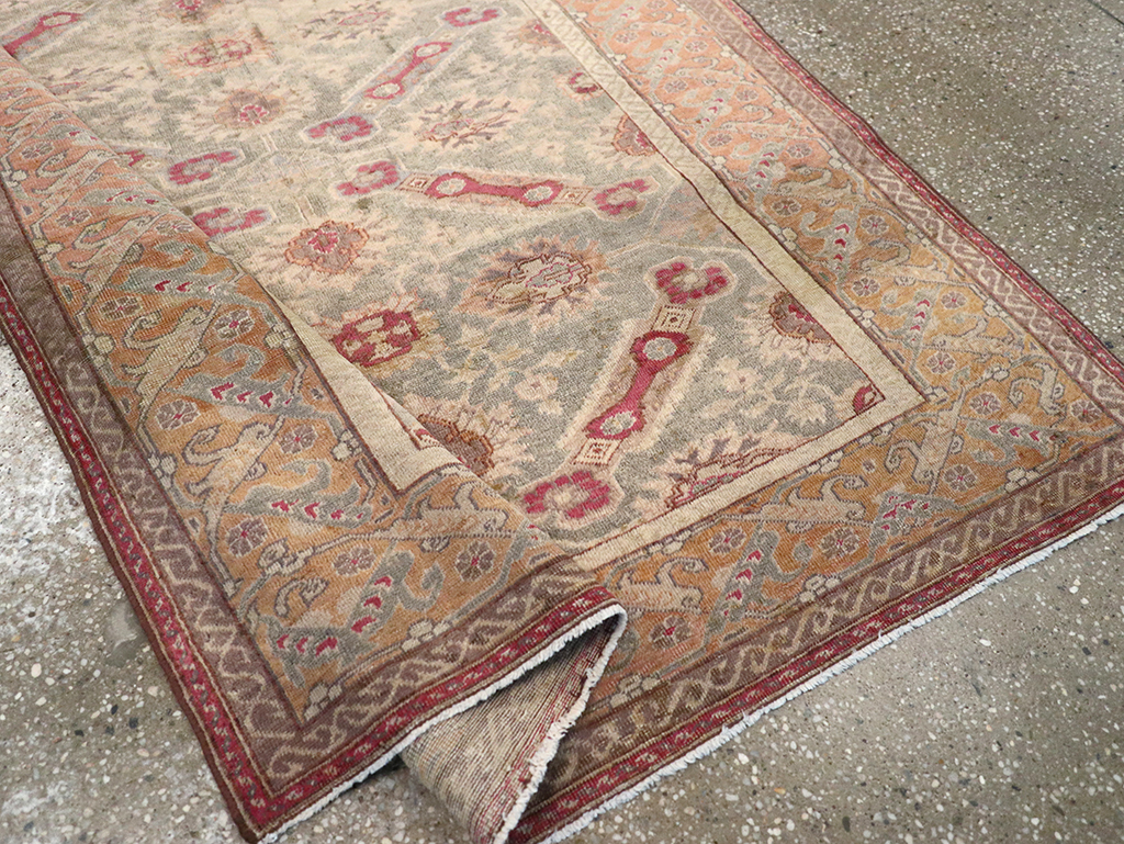 Vintage Turkish Sivas Rug, No.14429 - Staging