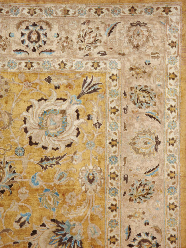 Antique Persian Tabriz Carpet, No.14435 - Staging