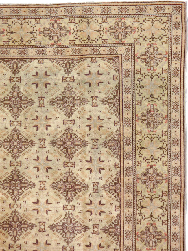 Vintage Turkish Sivas Carpet, No.14444 - Staging