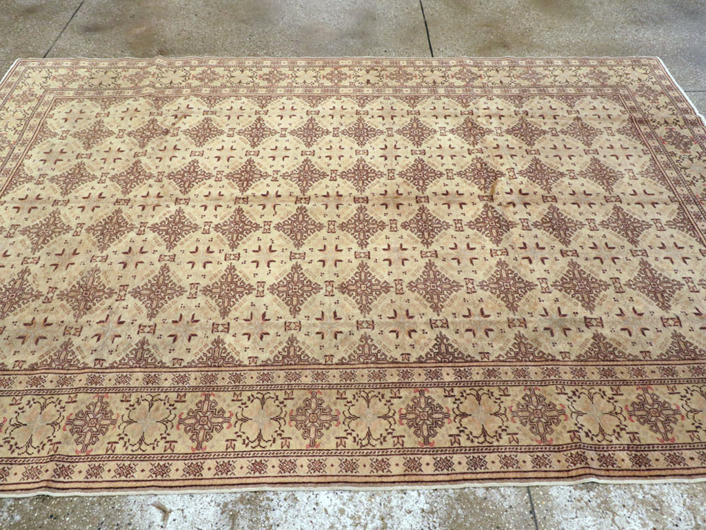 Vintage Turkish Sivas Carpet, No.14444 - Staging